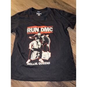 Run‎ DMC Hollis Queens Graphic Tee Black Short Sleeve Crewneck Shirt Medium